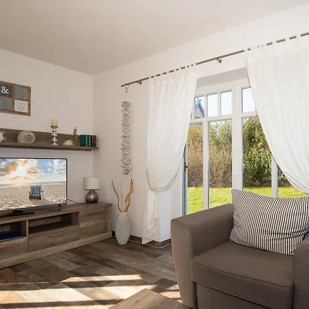 Haus Ostseestrand * Lancken